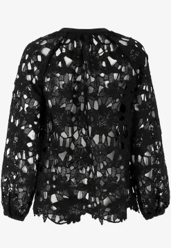 Soyaconcept Blommönstrad spetsblus Svart