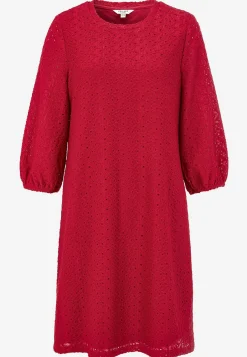 Cellbes of Sweden Hålmönstrad klänning Röd Discount