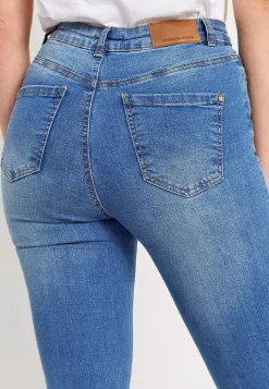 Cellbes of Sweden Jeans i superstretchig denim Ella Ljusblå / Denim Discount