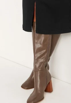 Cellbes of Sweden Jeanskjol med slits fram New