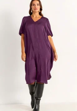 Cellbes of Sweden Klänning med puffärm Mörklila