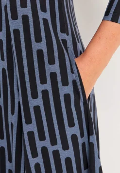 Cellbes of Sweden Mönstrad trikåklänning med fickor Blå / Mönstrad Sale