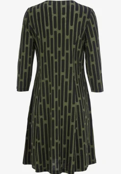 Cellbes of Sweden Mönstrad trikåklänning med fickor Hot