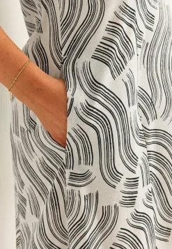 Cellbes of Sweden Mönstrad trikåklänning med fickor Svart / Mönstrad Sale