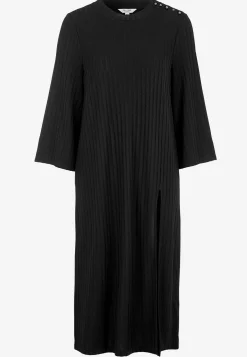 Cellbes of Sweden Ribbad trikåklänning med hög slits