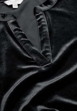 Cellbes of Sweden Sammetsklänning med volang Svart Discount