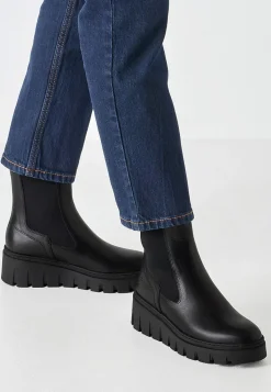 Tamaris Skinnkänga med hög sula