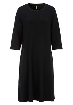 Soyaconcept Supermjuk trikåklänning med fickor