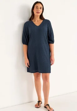 Cellbes of Sweden Trikåklänning med hålbroderi Marin New