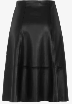 Soyaconcept Utsvängd kjol i PU Discount