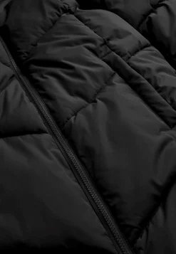 Cellbes of Sweden Varm jacka med fluffig vaddering Svart Best