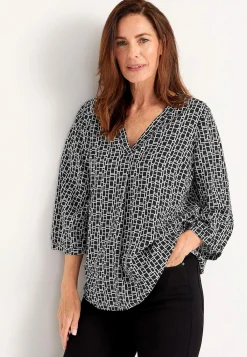 Cellbes of Sweden V-ringad, vävd blus Svart / Vit / Mönstrad