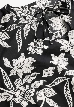 Cellbes of Sweden Vävd, mönstrad blus Svart / Blommig Sale